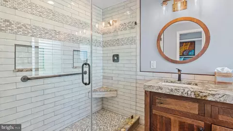 12083 Edgemere Cir, Reston, VA 20190 photo 16