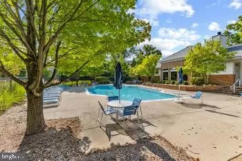 12083 Edgemere Cir, Reston, VA 20190 photo 32