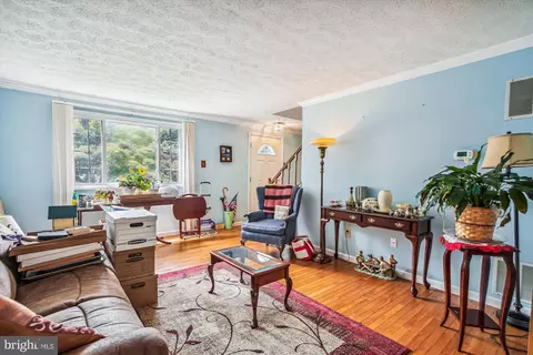 8497 Rainbow Bridge Ln, Springfield, VA 22153 photo 4