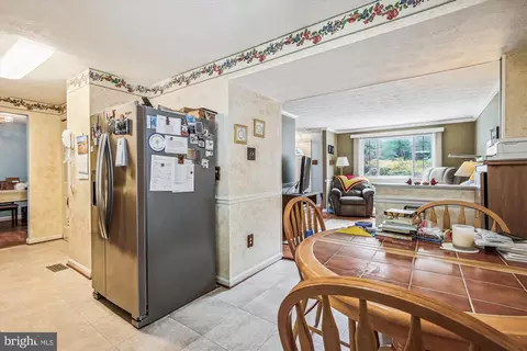 8497 Rainbow Bridge Ln, Springfield, VA 22153 photo 11