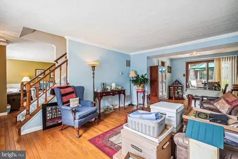 8497 Rainbow Bridge Ln, Springfield, VA 22153 photo 5