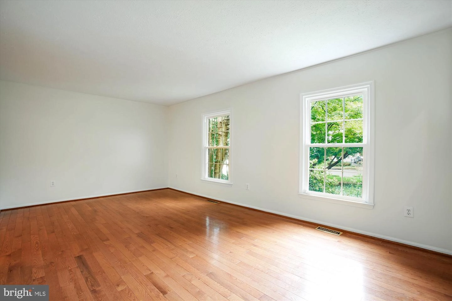 9121 Beachway Ln, Springfield, VA 22153 photo 7