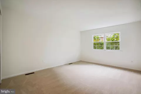 9121 Beachway Ln, Springfield, VA 22153 photo 18