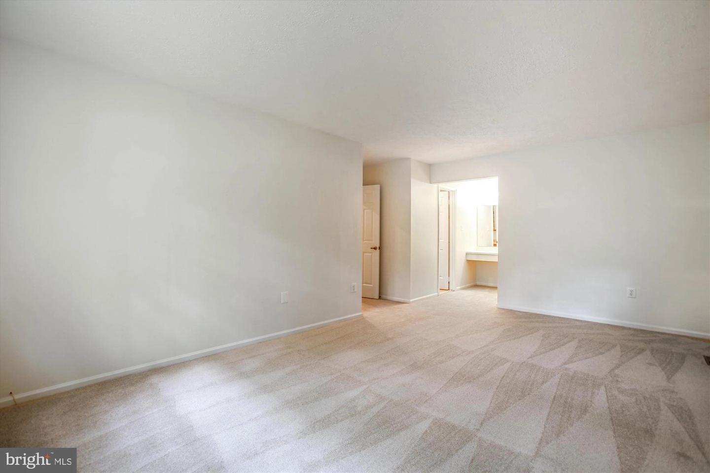 9121 Beachway Ln, Springfield, VA 22153 photo 24
