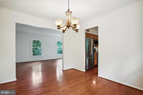 9121 Beachway Ln, Springfield, VA 22153 photo 9