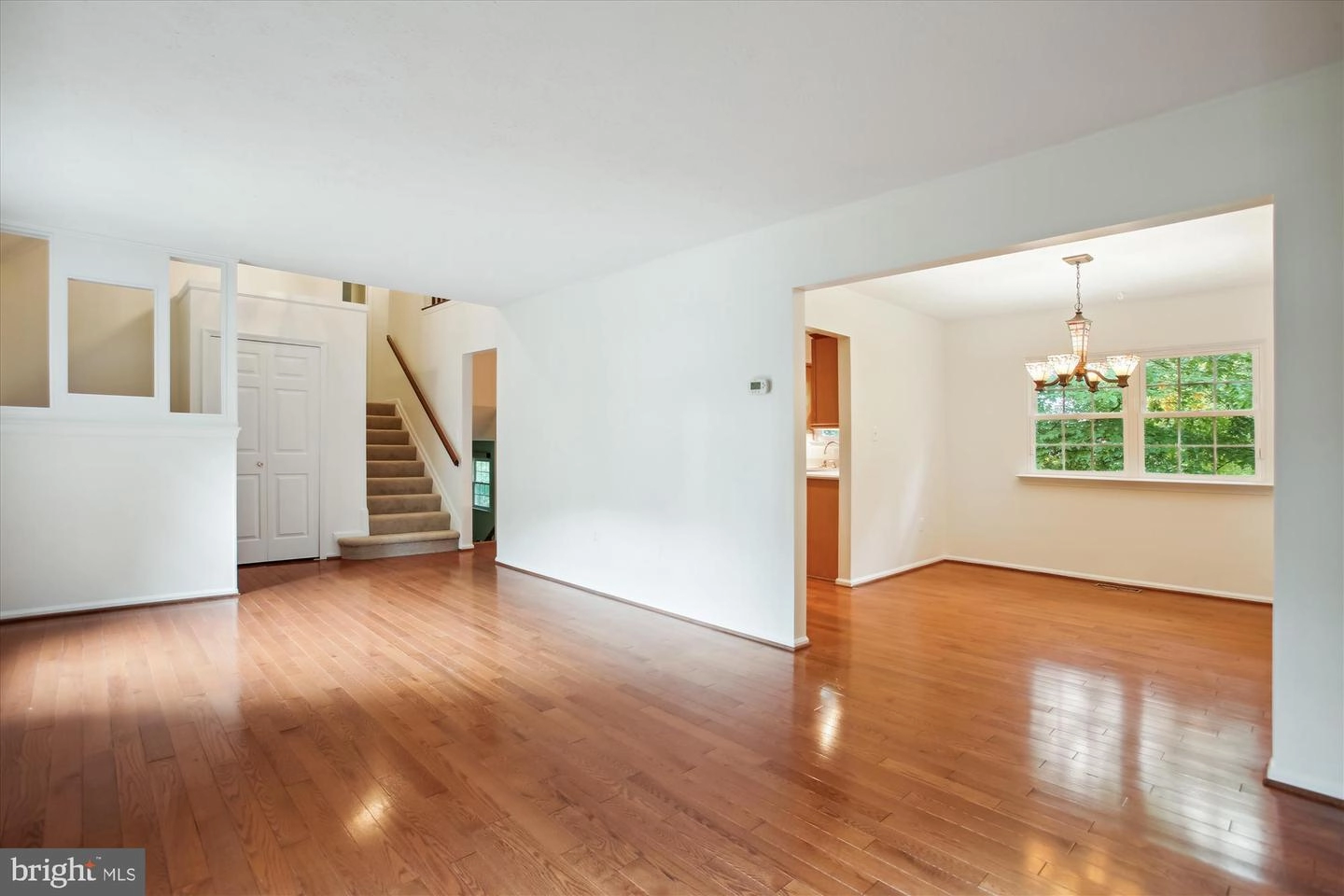 9121 Beachway Ln, Springfield, VA 22153 photo 6