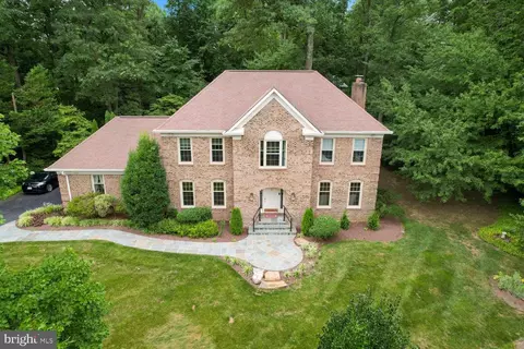 11625 Deer Forest Rd, Reston, VA 20194 photo 2