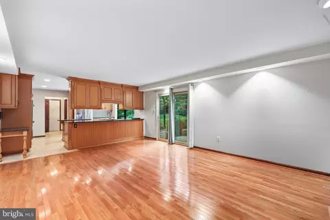 11625 Deer Forest Rd, Reston, VA 20194 photo 19