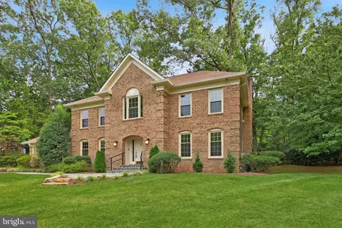 11625 Deer Forest Rd, Reston, VA 20194