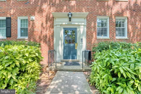 6712 W Wakefield Dr #A2, Alexandria, VA 22307