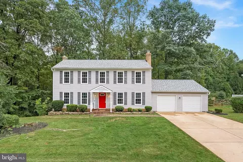 5307 Hampton Forest Way, Fairfax, VA 22030