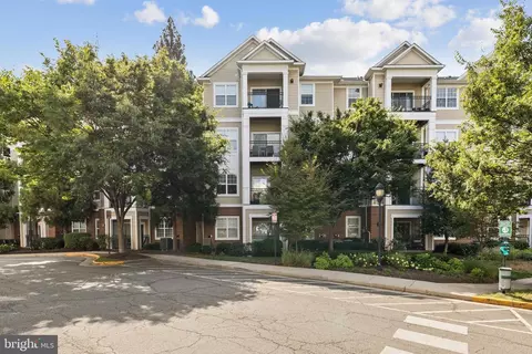 12954 Centre Park Cir #103, Herndon, VA 20171