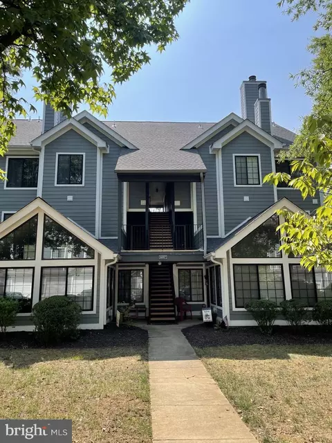 6007 Ellesmere Ct #H, Alexandria, VA 22315