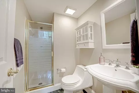11032 Thrush Ridge Rd, Reston, VA 20191 photo 36