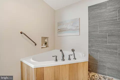 11032 Thrush Ridge Rd, Reston, VA 20191 photo 24