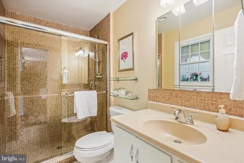 1320 Elsinore Ave, Mclean, VA 22102 photo 15