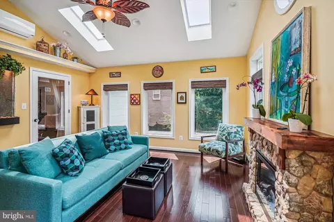 1320 Elsinore Ave, Mclean, VA 22102 photo 11