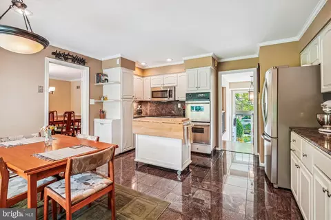 1320 Elsinore Ave, Mclean, VA 22102 photo 7