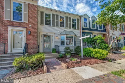 4319 Gypsy Ct, Alexandria, VA 22310