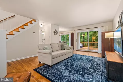 11083 Saffold Way, Reston, VA 20190 photo 5