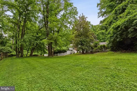 9018 Old Dominion Dr, Mclean, VA 22102 photo 6