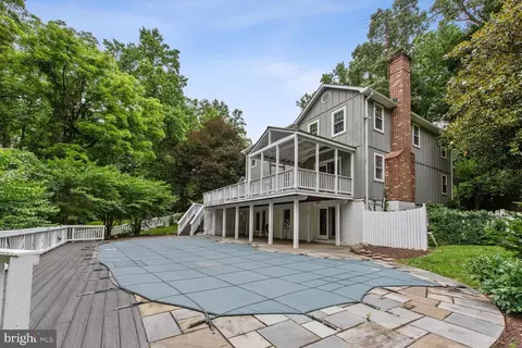 9018 Old Dominion Dr, Mclean, VA 22102 photo 4
