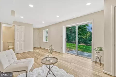 Living - 8305 Lindside Way, Springfield, VA 22153 photo 6 of 7