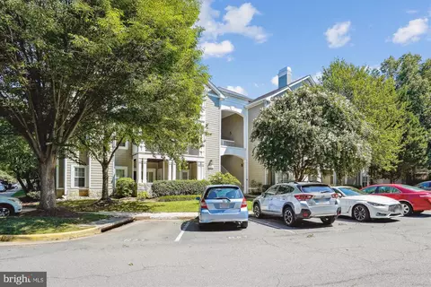 1701 Lake Shore Crest Dr #23, Reston, VA 20190