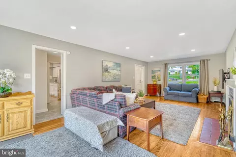 1363 Macbeth St, Mclean, VA 22102 photo 17