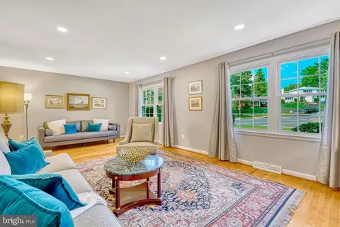 1363 Macbeth St, Mclean, VA 22102 photo 8