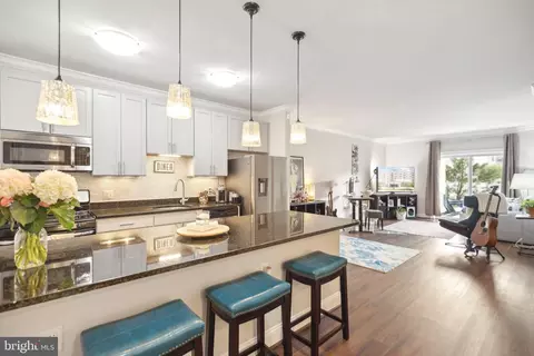 6301 Edsall Rd #104, Alexandria, VA 22312