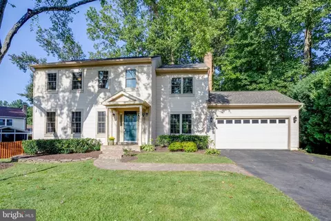 5702 Bakersville Ln, Burke, VA 22015