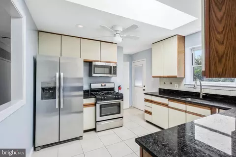 7415 Nancemond St, Springfield, VA 22150 photo 5