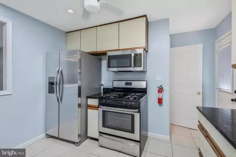 7415 Nancemond St, Springfield, VA 22150 photo 2
