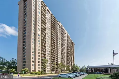 3705 George Mason Dr #1607S, Falls Church, VA 22041