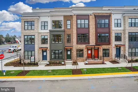 3186 Ascent Rd, Falls Church, VA 22042