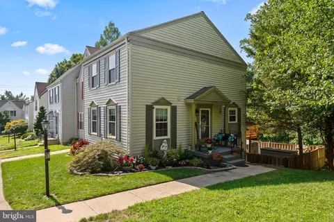 13853 Laura Ratcliff Ct, Centreville, VA 20121