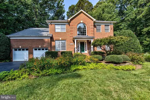 5230 Gunpowder Rd, Fairfax, VA 22030