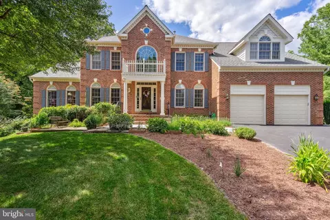 2418 Stryker Ave, Vienna, VA 22181