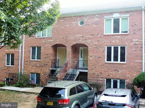 3782 Madison Ln # A, Falls Church, VA 22041