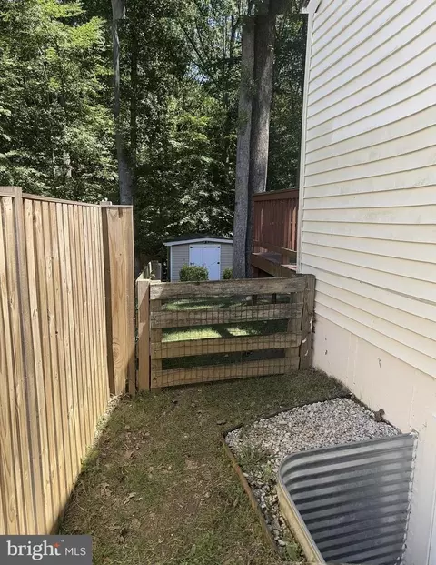 8123 Winter Blue Ct, Springfield, VA 22153 photo 28