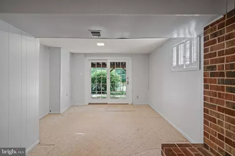 8604 Clydesdale Rd, Springfield, VA 22151 photo 43