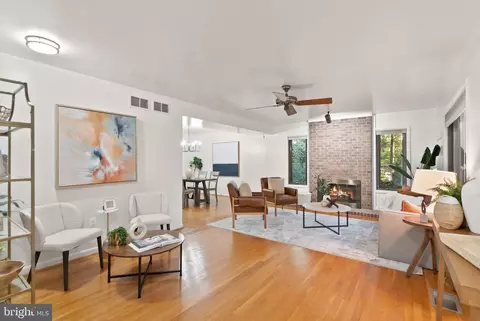 Living - 2074 Amberjack Ct, Reston, VA 20191 photo 1 of 4