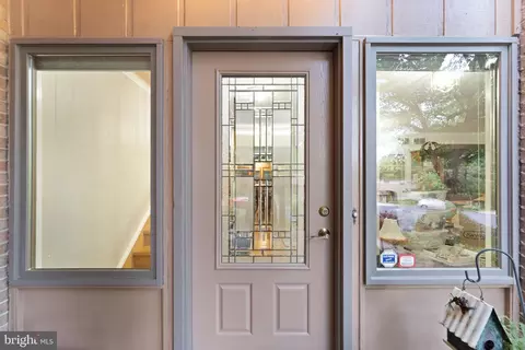 Entry Way - 2074 Amberjack Ct, Reston, VA 20191 photo 9 of 9