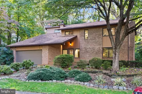 Exterior - 2074 Amberjack Ct, Reston, VA 20191 photo 1 of 26