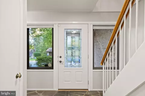 Entry Way - 2074 Amberjack Ct, Reston, VA 20191 photo 1 of 9