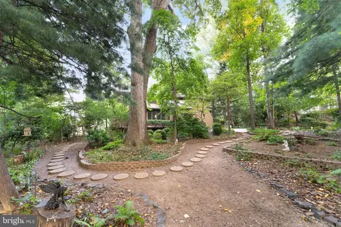 Exterior - 2074 Amberjack Ct, Reston, VA 20191 photo 19 of 26