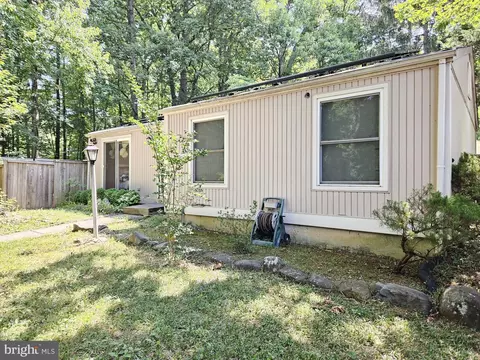 2266 Marginella Dr, Reston, VA 20191