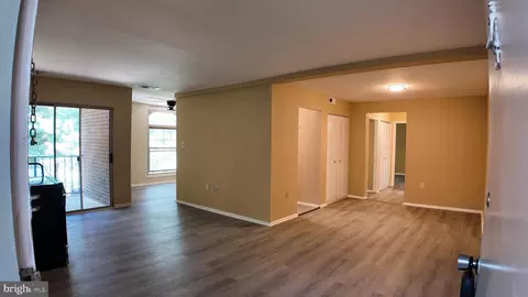 3358 Woodburn Rd #31, Annandale, VA 22003