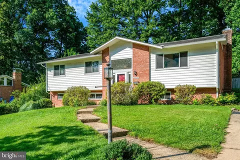 5508 Callander Dr, Springfield, VA 22151